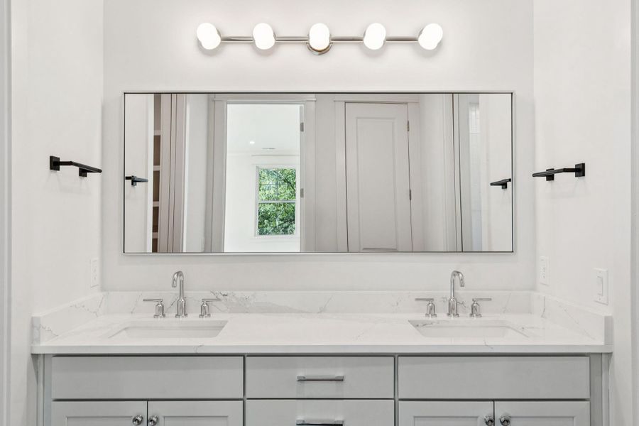 Image 70 of a home in .