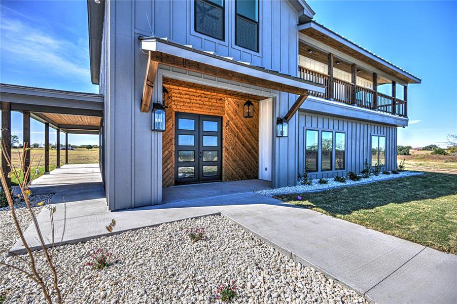 Exterior details and patio area of a home in , Moody (Image 3).
