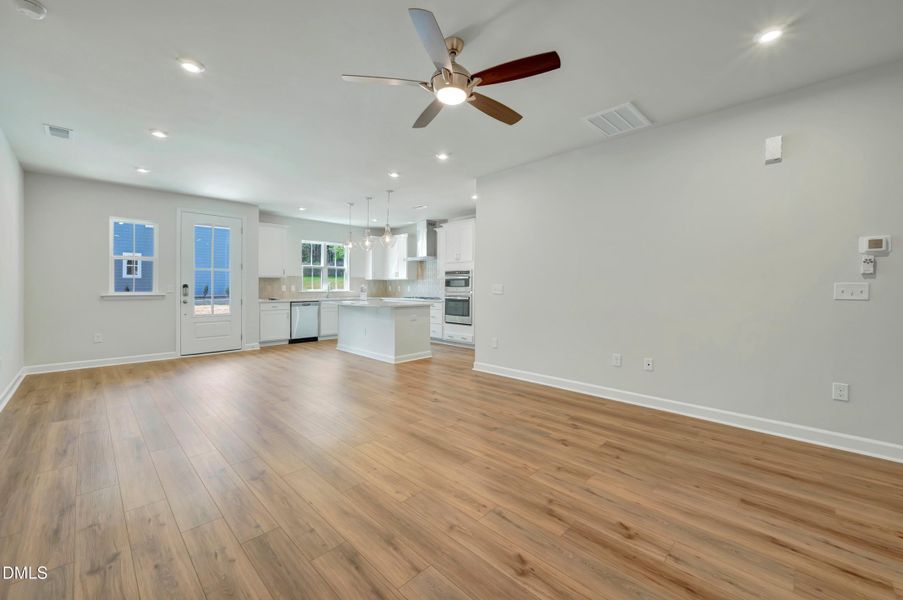 RAL_MewsatHoldingVillage_Wilson-MewsatHo RAL_MewsatHoldingVillage_Wilson-MewsatHo