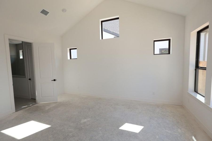 Spacious, unfurnished interior of a new home in Kresston, Magnolia (Image 22).