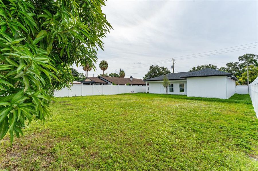 Image 33 of a home in .