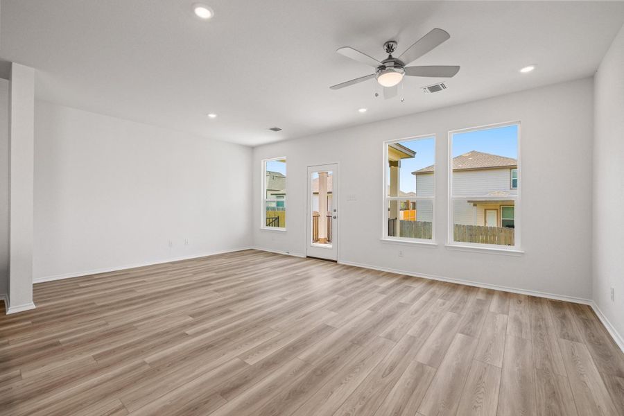 Spacious, unfurnished interior of a new home in Sonterra - Cool Water, Jarrell (Image 15).