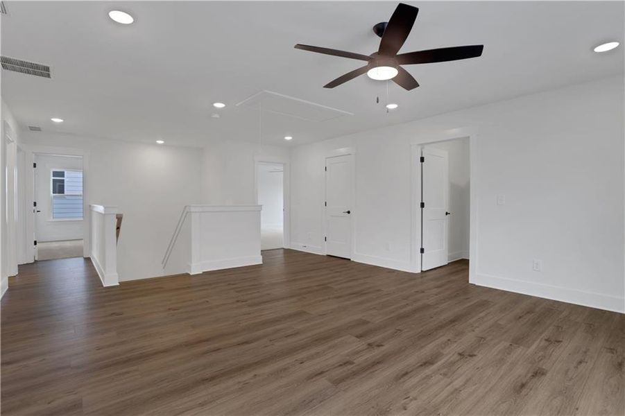 Spacious, unfurnished interior of a new home in Twin Lakes, Hoschton (Image 32). Spacious, unfurnished interior of a new home in Twin Lakes, Hoschton (Image 32).