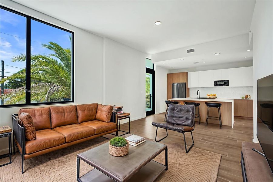 OPEN FLOOR PLAN CAN BE SET UP IN MULTIPLE WAYS. BREAKFAST BAR KITCHEN. 2 BALCONIES! OPEN FLOOR PLAN CAN BE SET UP IN MULTIPLE WAYS. BREAKFAST BAR KITCHEN. 2 BALCONIES!