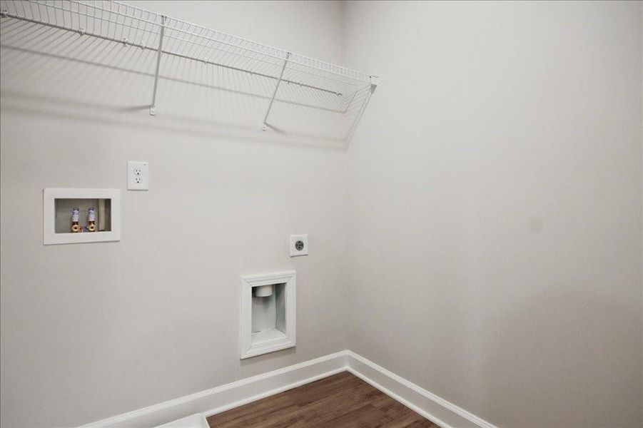 Spacious, unfurnished interior of a new home in River Walk Place, Lawrenceville (Image 13).
