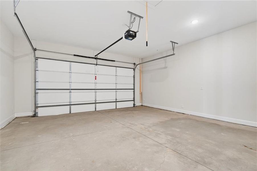 Spacious, unfurnished interior of a new home in The Reserve at Bells Ferry, Kennesaw (Image 24).