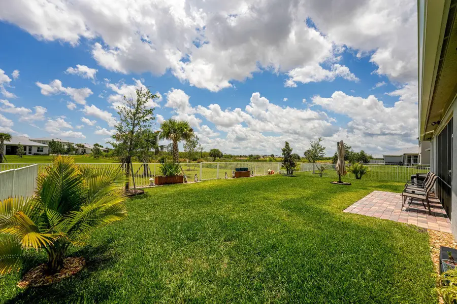 47-web-or-mls-12261-sw-sand-dollar-way