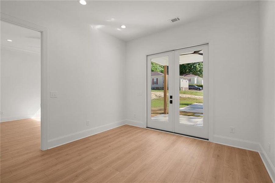 Spacious, unfurnished interior of a new home in , Calhoun (Image 18).
