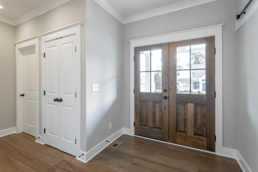 Representative unfurnished interior of a home built from the Autumnbrook B by Riverstone Construction, LLC in Faith View, Ooltewah (Image 16). Representative unfurnished interior of a home built from the Autumnbrook B by Riverstone Construction, LLC in Faith View, Ooltewah (Image 16).