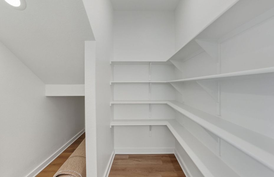 Spacious, unfurnished interior of a new home in Crosswinds, Kyle (Image 17).