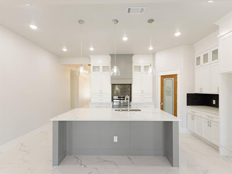 Furnished interior view inside a new home in , Fort Worth (Image 10).