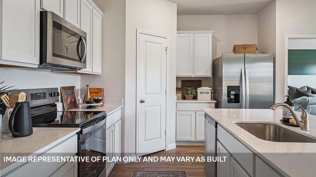 Furnished interior view inside a new home in Thunder Rock, Marble Falls (Image 22).