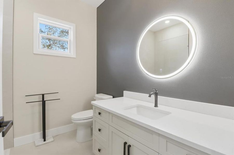 Furnished interior view inside a new home in , Lecanto (Image 11).