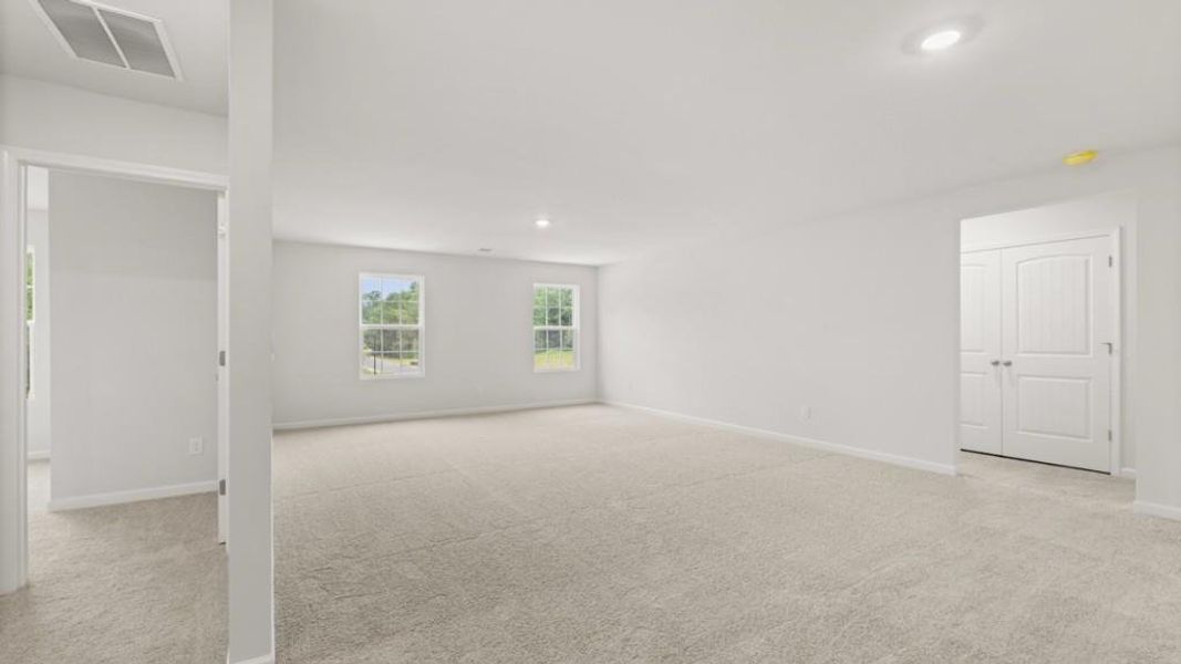Spacious, unfurnished interior of a new home in , South Fulton (Image 18).