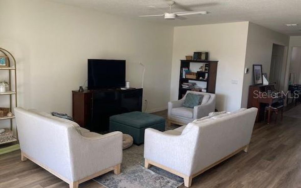 Furnished interior view inside a new home in Archers Mill, Ormond Beach (Image 5).