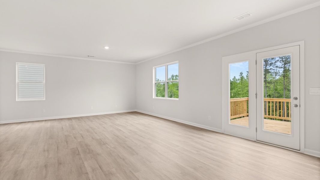 Representative unfurnished interior of a home built from the Flora by D.R. Horton in Sheffield Highlands, Dallas (Image 13).