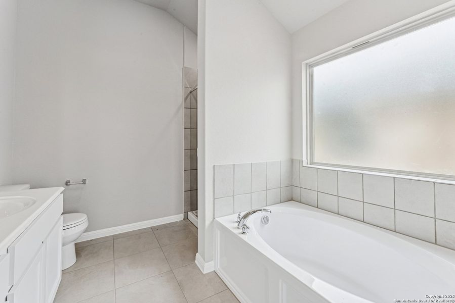 Furnished interior view inside a new home in Mesquite Ridge, San Antonio (Image 3). Furnished interior view inside a new home in Mesquite Ridge, San Antonio (Image 3).