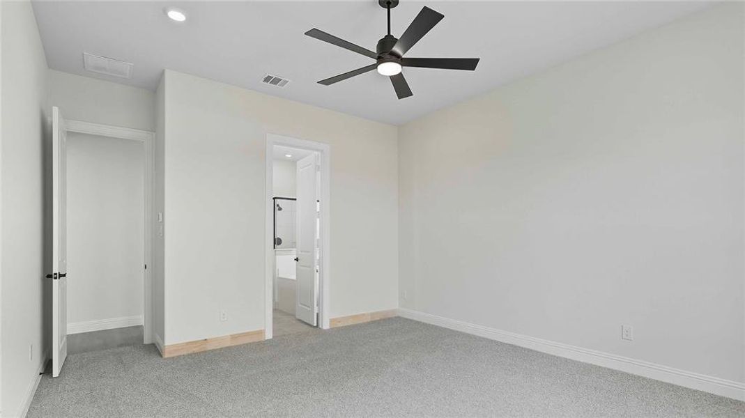 Spacious, unfurnished interior of a new home in Clearview Ranch, Royse City (Image 34).