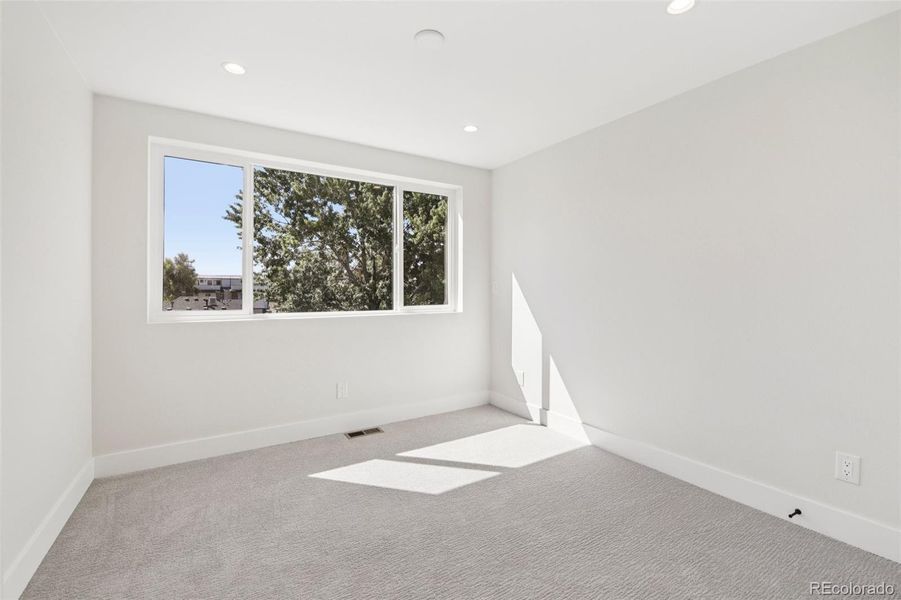 Spacious, unfurnished interior of a new home in , Denver (Image 21).