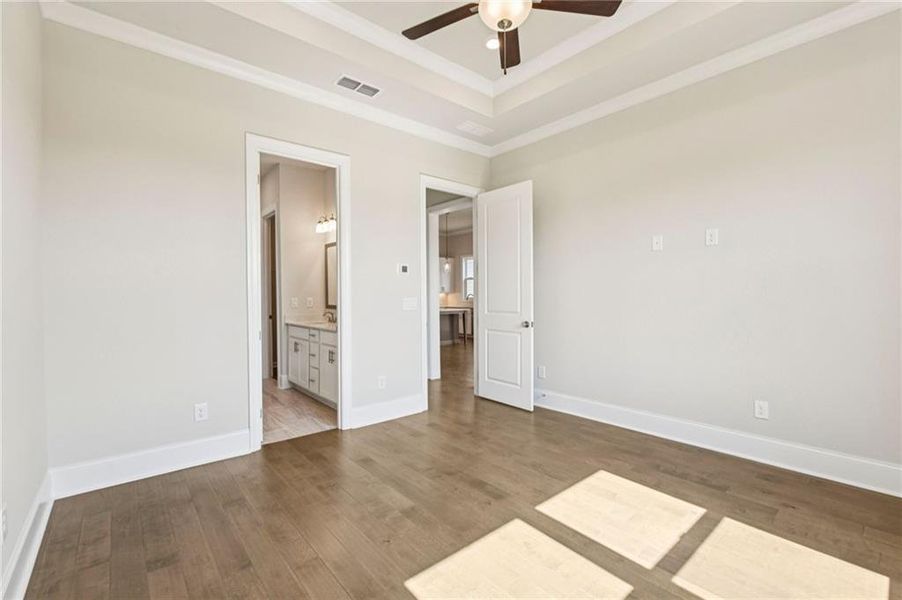 Spacious, unfurnished interior of a new home in Aberdeen, Hoschton (Image 36).