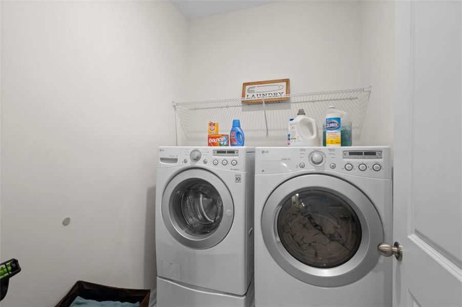 Close-up of interior finishes inside a home in Jefferson Hills, Jefferson (Image 19).