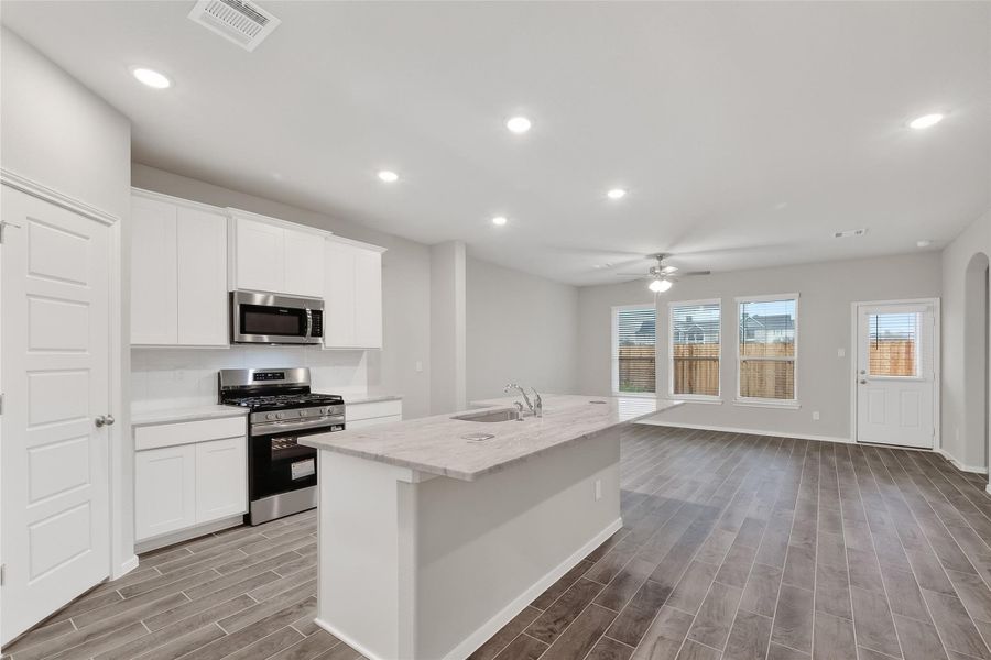 Furnished interior view inside a new home in Rollingbrook Estates, Baytown (Image 13).