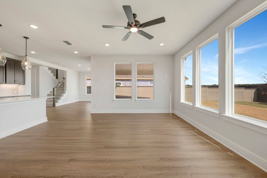 Spacious, unfurnished interior of a new home in Landmark, Denton (Image 12).