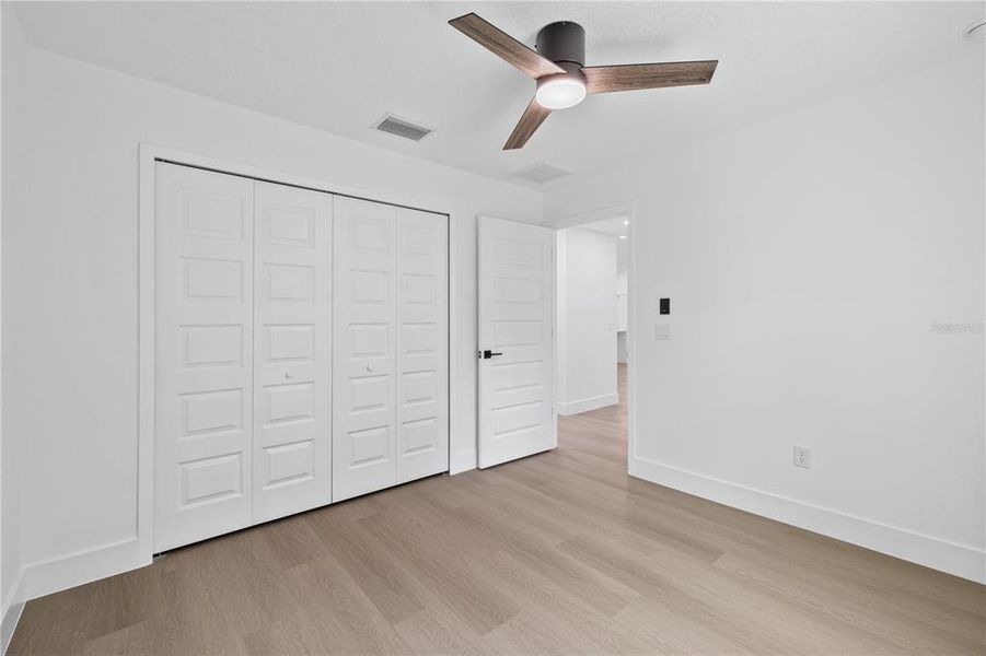 Spacious, unfurnished interior of a new home in , Dunnellon (Image 38).