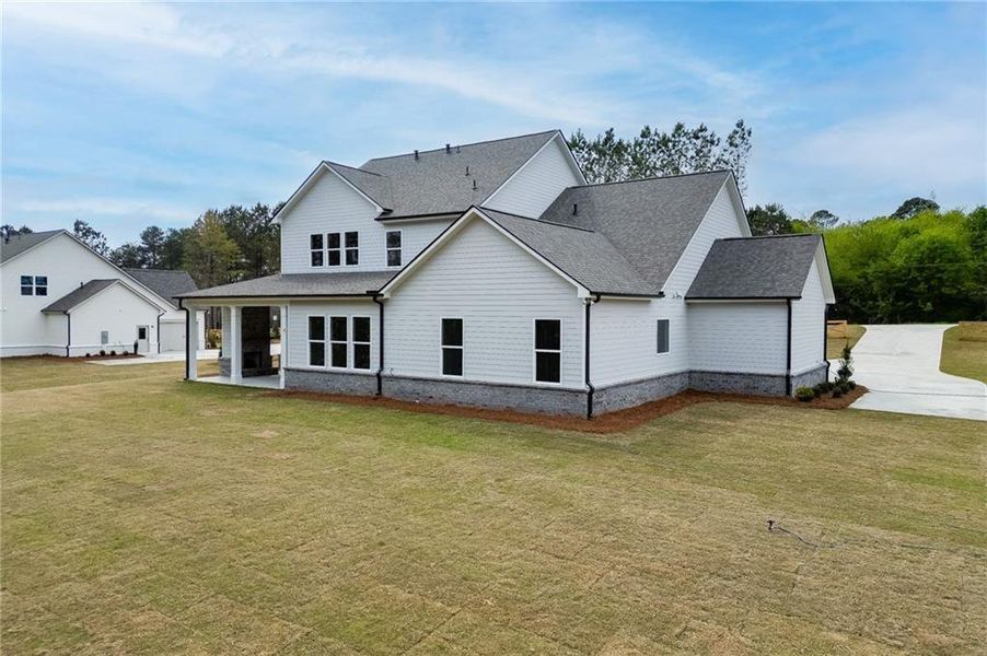 Exterior details and patio area of a home in , Cumming (Image 4).