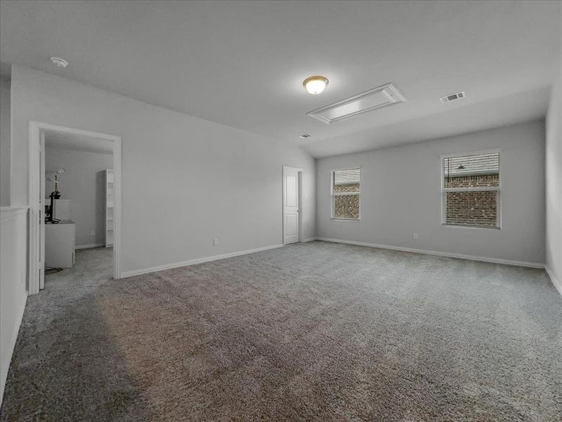 Unfurnished room featuring carpet flooring