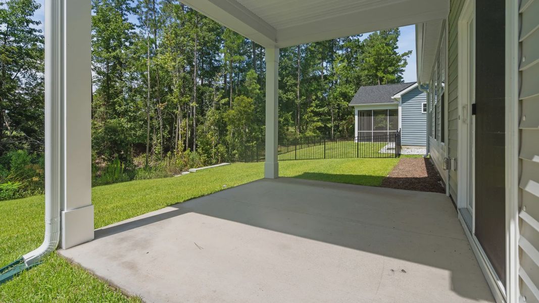Image 23 of a home in Bluffs at Sun Colony.