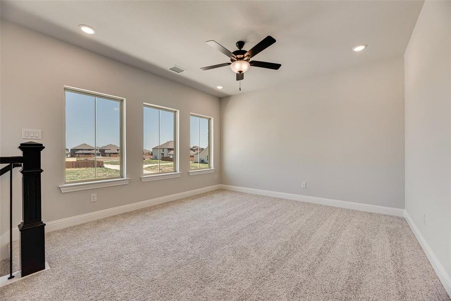 Spacious, unfurnished interior of a new home in Villages of Creekwood, Frisco (Image 19). Spacious, unfurnished interior of a new home in Villages of Creekwood, Frisco (Image 19).