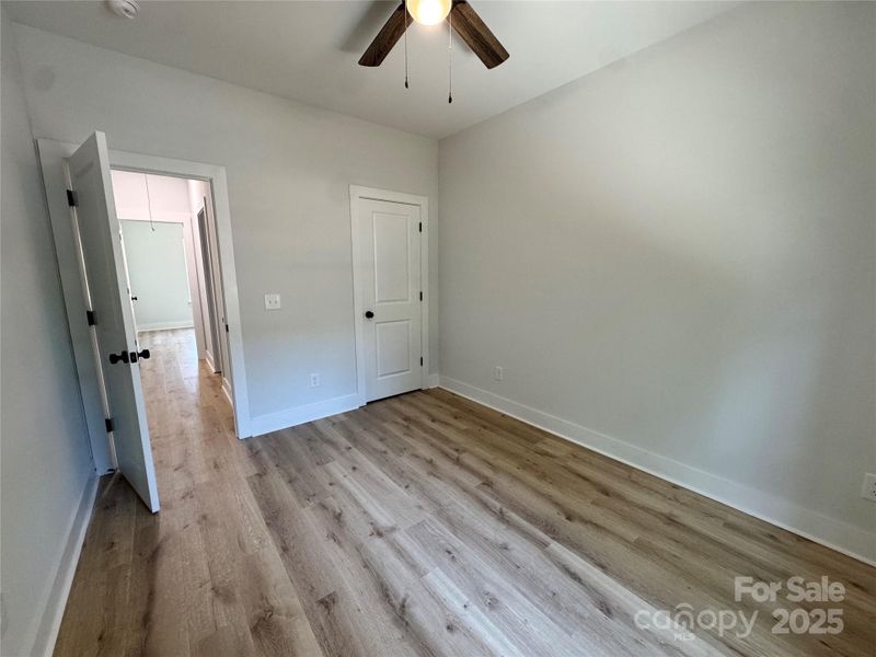 Spacious, unfurnished interior of a new home in , Monroe (Image 11).