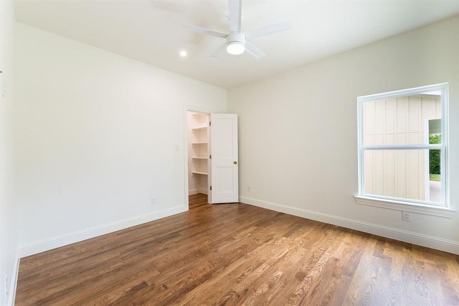 Spacious, unfurnished interior of a new home in , Rockwall (Image 30). Spacious, unfurnished interior of a new home in , Rockwall (Image 30).