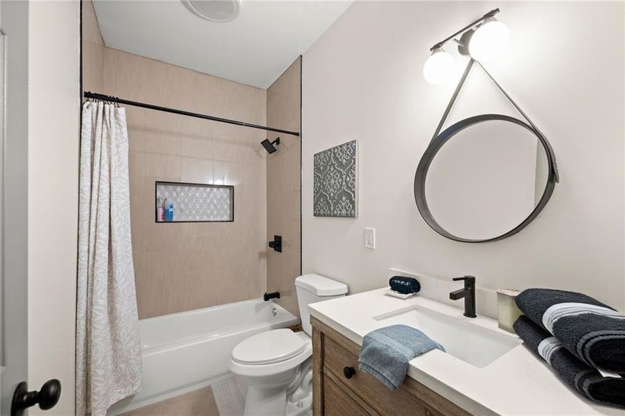 Furnished interior view inside a new home in , Dahlonega (Image 33).