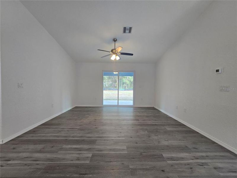 Spacious, unfurnished interior of a new home in , Ocklawaha (Image 47).