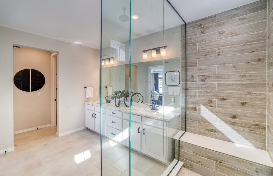 Furnished interior view inside a new home in Sterling Ranch, Littleton (Image 10).