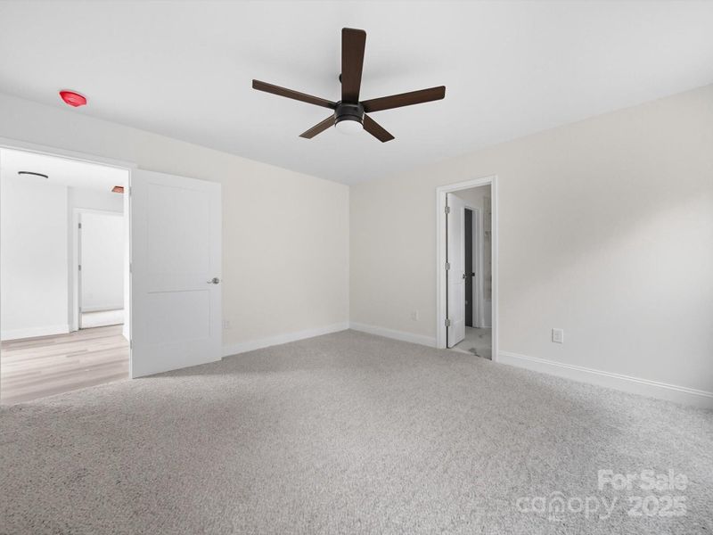 Spacious, unfurnished interior of a new home in , Rock Hill (Image 21).