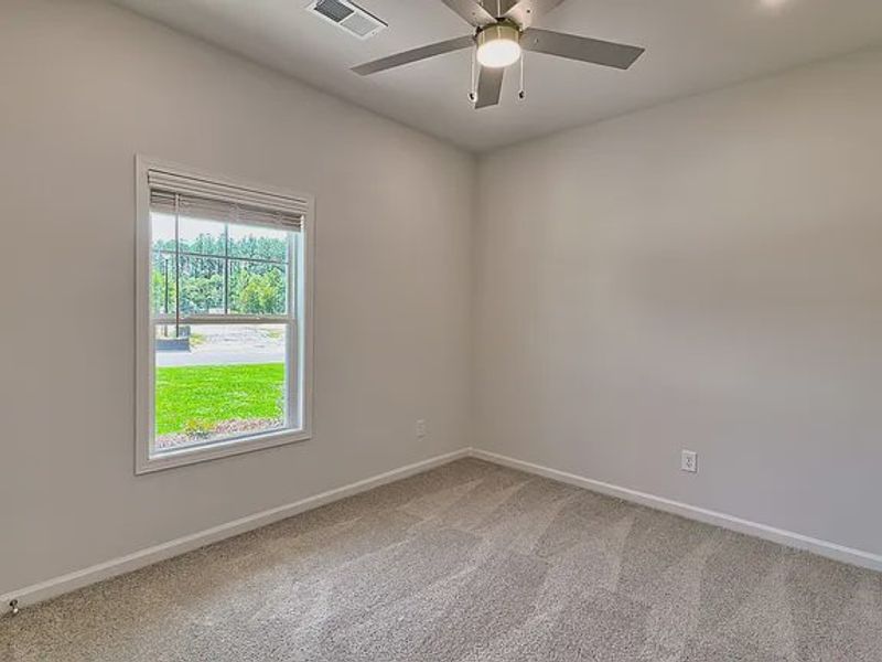 Spacious, unfurnished interior of a new home in Amber Hill, West Columbia (Image 25).