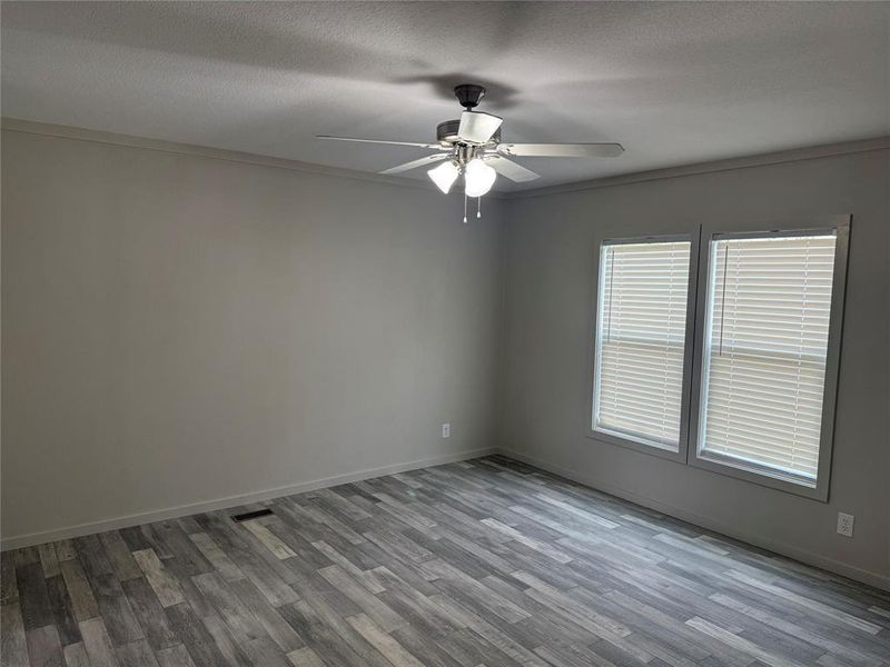 Spacious, unfurnished interior of a new home in , Whitesboro (Image 17).