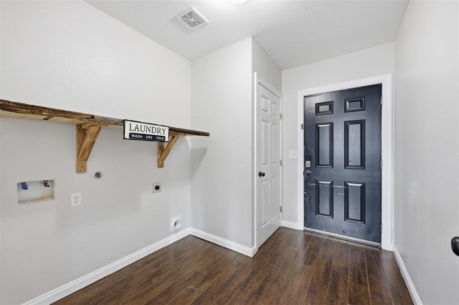 Spacious, unfurnished interior of a new home in , Azle (Image 14).