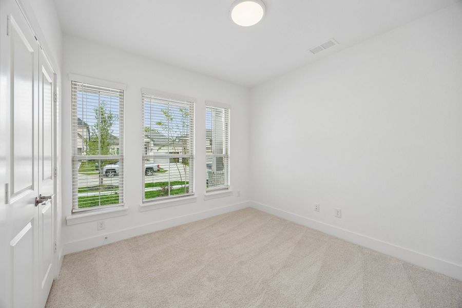Representative unfurnished interior of a home built from the Winspear by Centre Living Homes in Painted Tree Woodland West, McKinney (Image 28).
