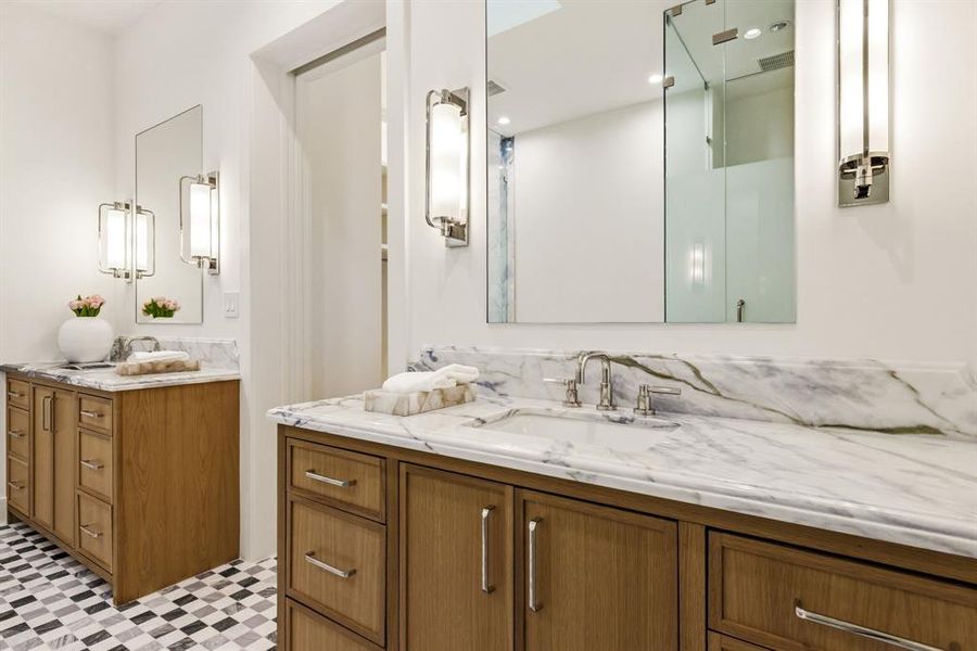 Furnished interior view inside a new home in , Dallas (Image 14).