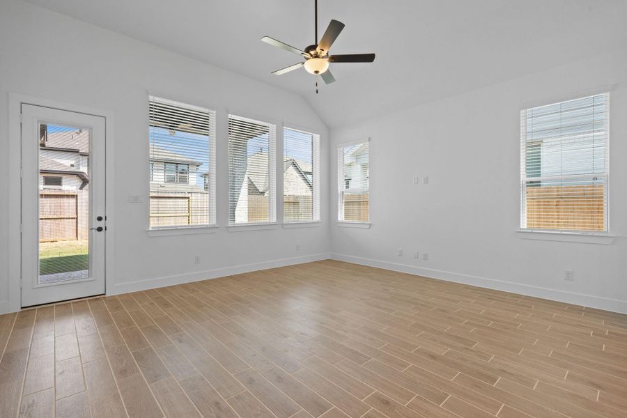 Spacious, unfurnished interior of a new home in Jubilee, Hockley (Image 18).