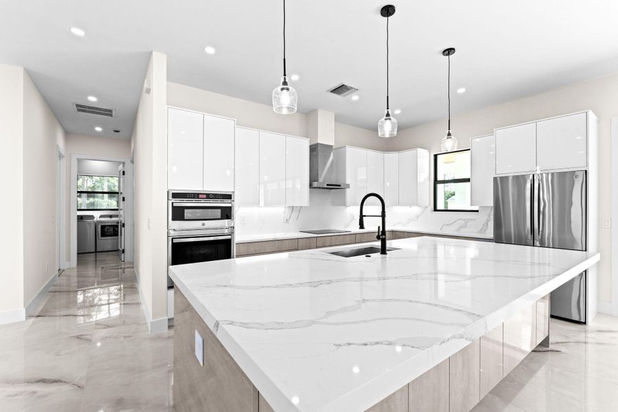 17-web-or-mls-A7409413 17-web-or-mls-A7409413