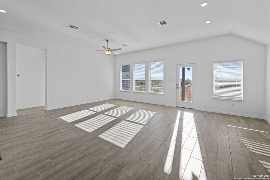 Spacious, unfurnished interior of a new home in Gatehouse: Brookstone II Collection, New Braunfels (Image 11). Spacious, unfurnished interior of a new home in Gatehouse: Brookstone II Collection, New Braunfels (Image 11).