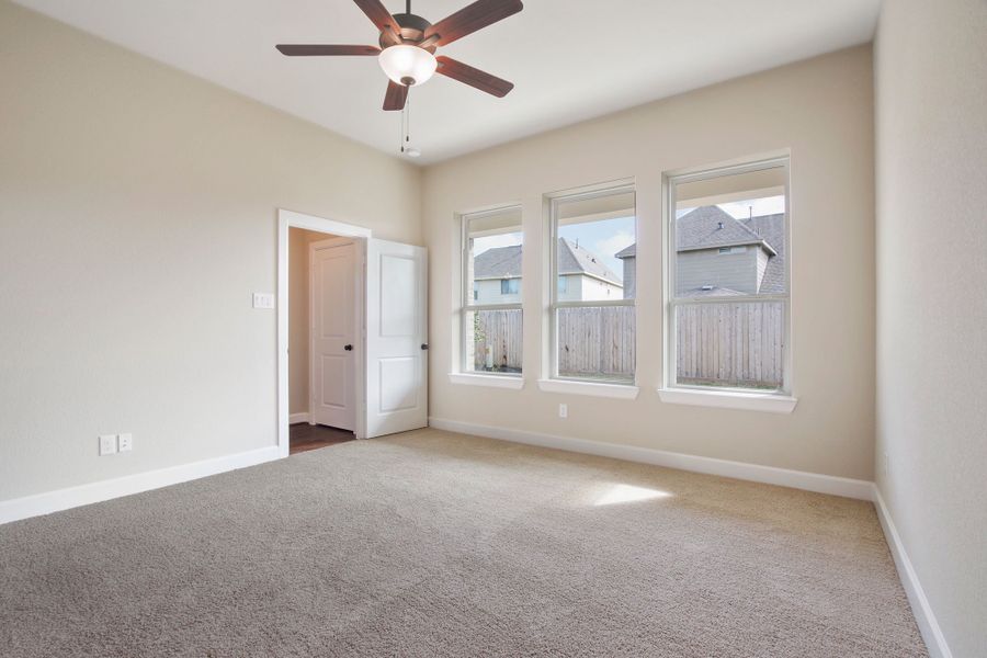 Representative unfurnished interior of a home built from the The Bingham by David Weekley Homes in Prairieland Village 40' Homesites, Cypress (Image 15).