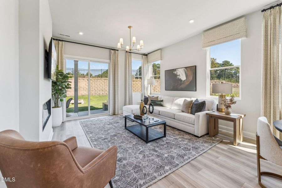 16-web-or-mls-DSC01244 16-web-or-mls-DSC01244