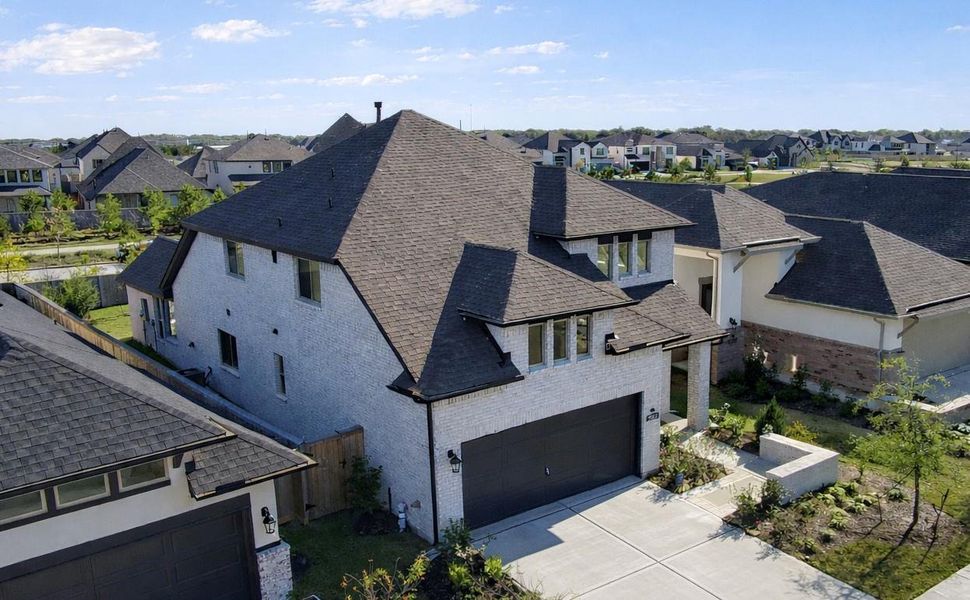 This home has no back neighbors!(Photo enhanced by artificial intelligence)