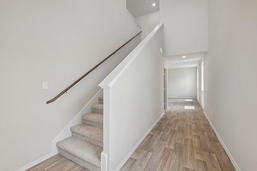 Spacious, unfurnished interior of a new home in Edgebrooke, Pflugerville (Image 13). Spacious, unfurnished interior of a new home in Edgebrooke, Pflugerville (Image 13).